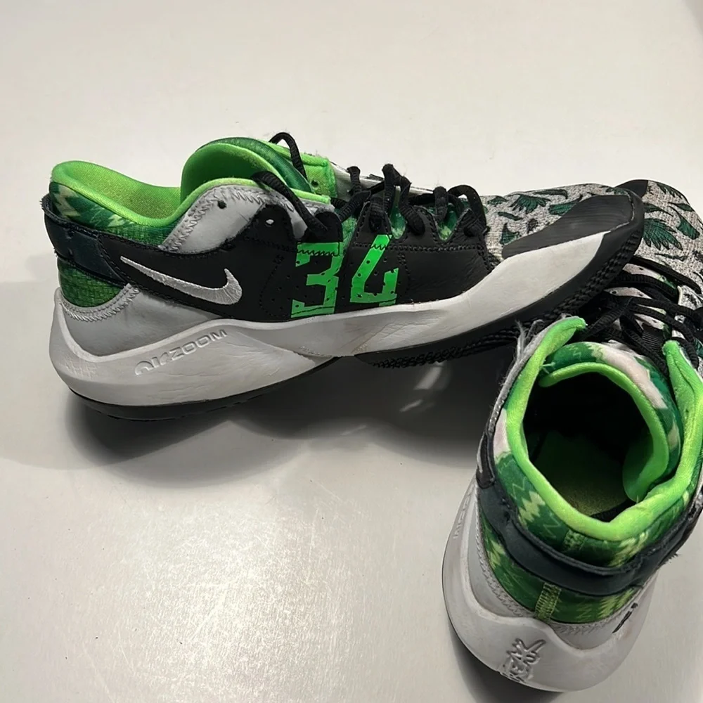 NIKE Freak men sneaker - Picture 5 of 8